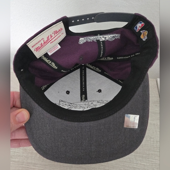 Los Angeles Lakers Mitchell & Ness NBA hat snapback cap Purple Mens One Size Fit - Picture 6 of 9